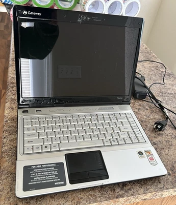 Gateway W350A AMD Turion 64 X2 Móvil SIN DISCO DURO PARA REPUESTOS O REPARACIÓN Foto 1 de 4