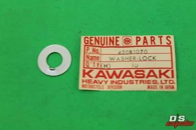 NOS KAWASAKI W1 W1SS W2 W2SS W2TT Contact Breaker LOCK WASHER 420B1070 - Image 1 of 3