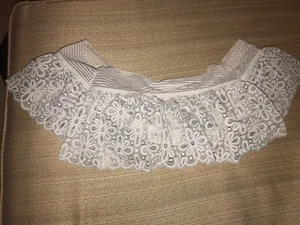 NWT Victoria's Secret Light Green Lace Bralette (looks like a top XS (Box D) - Picture 1 of 3