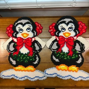 2 Lavori Completi Design Artigianato Pinguino Corona Plastica Tela 2272 Decorazione Parete - Foto 1 di 5