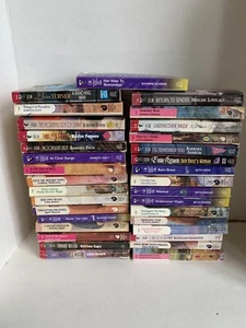 Lot of 30+ Silhouette Intimate Moments Romance Paperback Books 1980s 1990s 2000s - Picture 1 of 9