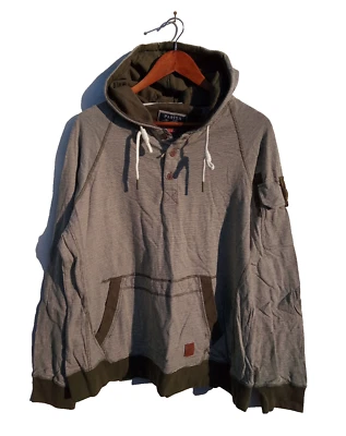 SUDADERA CON CAPUCHA PARROQUIAL ESTILO EXCEDENTE RAYAS 3/4 BOTONES CORDÓN Foto 1 de 4