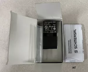 Schmersal AZ 17-11ZK (AZ1711ZK) Safety Switch - NEW - Picture 1 of 7