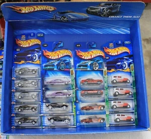 2000 - 2005 Hot Wheels 32 count T-Hunt Cars - Blue Display Box Included - Picture 1 of 23