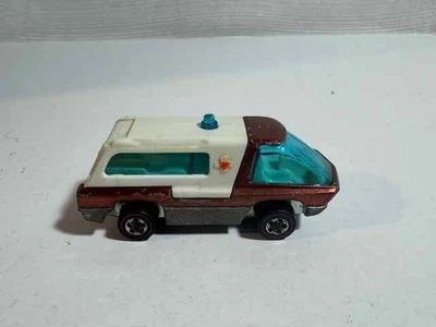 Hot Wheels redline Heavyweights Ambulance copper - Image 1 of 4