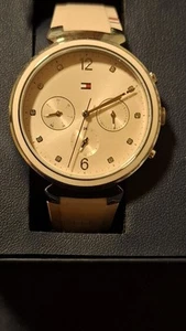 Tommy Hilfiger Damen Uhr/ Chronograph Rosa, Mit Silikonarmband, NEU!!! - Bild 1 von 7