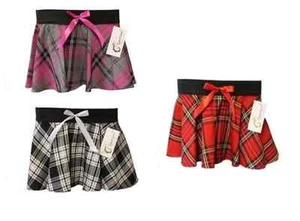 SEXY TARTAN MINIRÖCKE MIT PASSENDER AUSGEFALLENER SCHLEIFE VORNE. - Bild 1 von 4