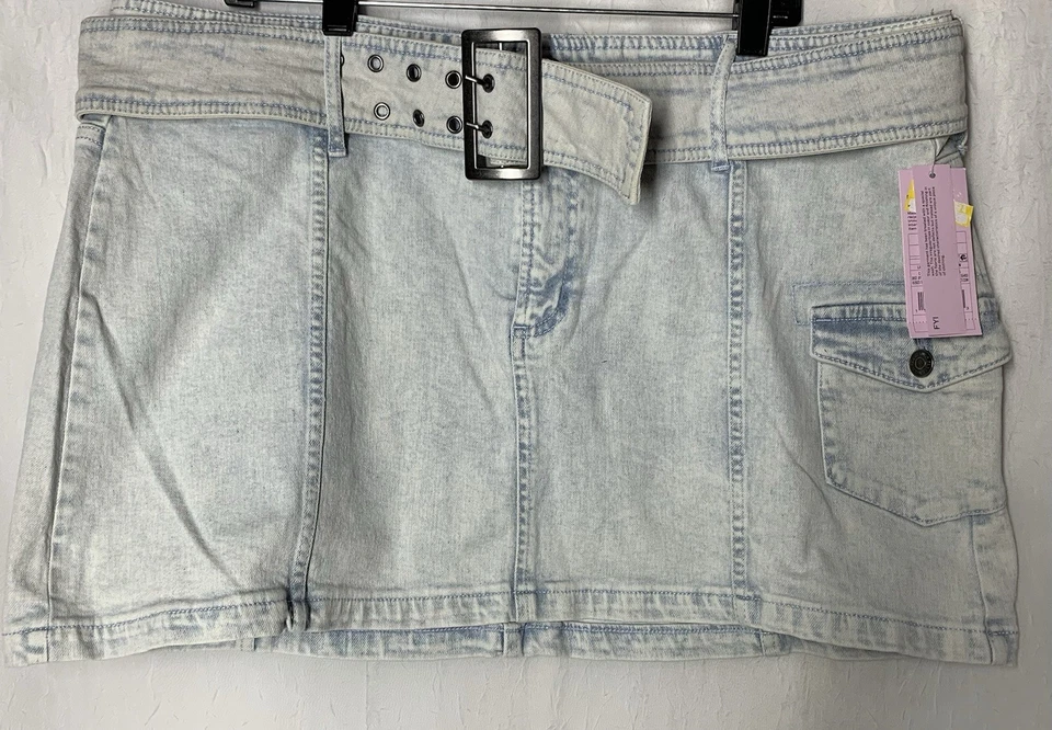 Crest Scrub Top 4x 5x See Pics Multicolor Floral Print V Neck Short Sleeve Pocke - Image 1 of 4