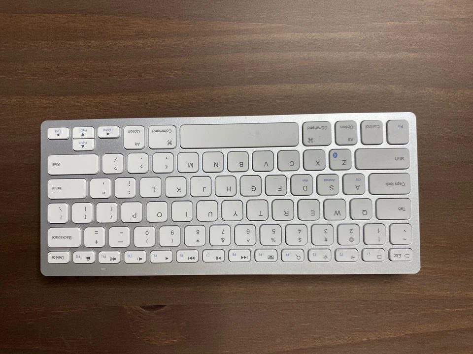 Ultra Slim Anker Bluetooth White/Silver Keyboard For Apple, Android & Windows. - Image 1 of 1