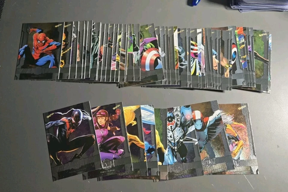 2024 Marvel Metal Universe Avengers 55 cartas totales Spiderman, Miles Morales etc. Foto 1 de 1