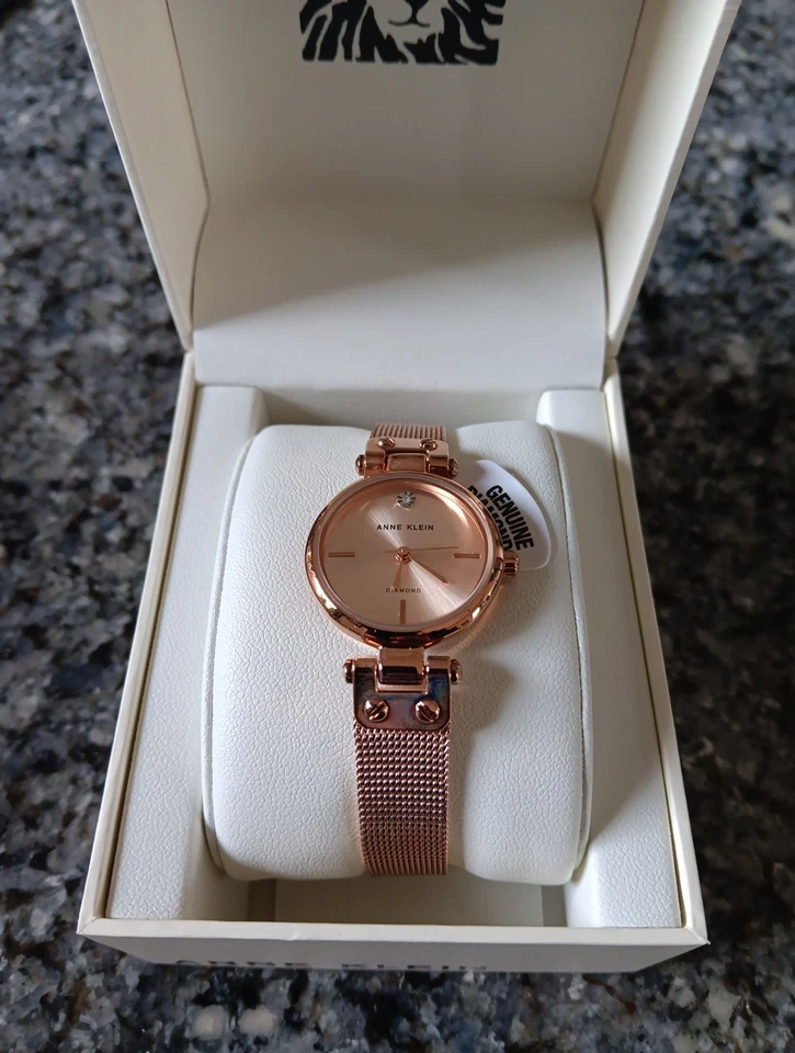 Reloj de pulsera analógico con correa de malla de oro rosa Anne Klein NUEVO Foto 1 de 2