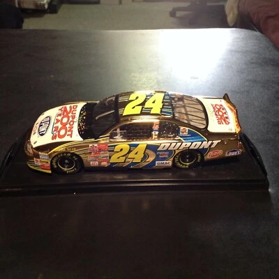 Chevy Jeff Gordon escala 1:24 2002 acción oro 24k Dupont 200 años nuevo en caja Foto 1 de 4