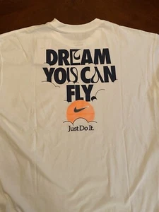NIKE T-SHIRT MENS SZ L WHITE GRAPHIC SHORT SLEEVE STANDARD FIT FZ8083-100 NEW - Picture 1 of 11