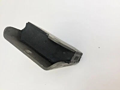 22A917 - CLASSIC MINI MOWOG AUTOMATIC MODELS GENUINE ENGINE MOUNT RH OEM 22A917 - Image 1 of 4