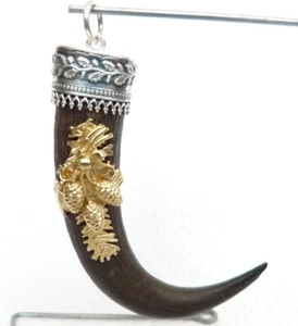 Large, beautiful hunter pendant made from the horn of a chamois antler - Picture 1 of 10