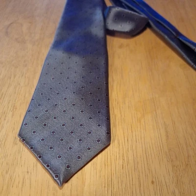 CORBATA HOMBRE OSCAR DE LA RENTA 100% SEDA AZUL MANCHADA TALLA 60"/3" HECHA EN EE. UU. Foto 1 de 4