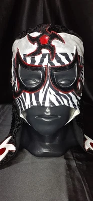 Máscara PENTA 0MIEDO Semi Pro Grado Lucha Libre Mexicana AAA,AEW Foto 1 de 4
