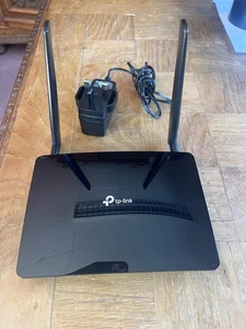TP-LINK TLMR6400 M300 Mbps Wireless LTE Router Unlocked - Black - Afbeelding 1 van 3