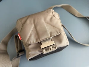 Manfrotto Camera Bag Solo - Picture 1 of 4