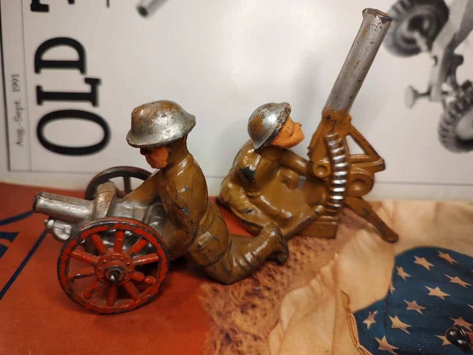 Manoil Anti- tank & Aircraft Toy Soldiers - Image 1 of 3