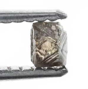 Oktaeder 3,58 x 3,16 x 3,29 mm natürlicher lose hellbraun 0,36 Karat Rohdiamant - Bild 1 von 2