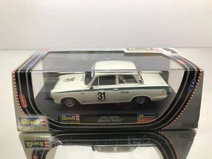 REVELL 08376 LOTUS CORTINA #31 MASSIMO VEZZOSI SLOT CAR -WHITE 1:32- GOOD IN BOX - Imagen 1 de 9