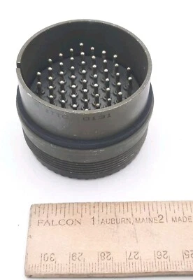 Conector militar ITT CANNON 36 pines CA3108E36-10PB usado + Foto 1 de 4