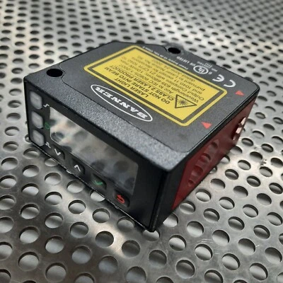 BANNER LE550UQ Displacement Laser Sensor 12-30 VDC 86750 - Image 1 of 2