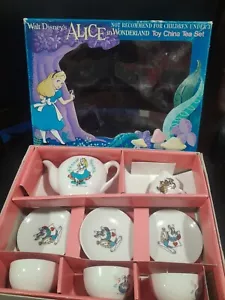 Vtg ('80s) "Alice in Wonderland" Toy China Tea Set (Unsealed), Walt Disney Prod. - Picture 1 of 8