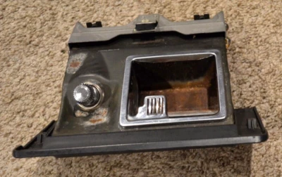 1980 1981 1982 BUICK RIVIERA ASHTRAY ASH TRAY LIGHTER BLACK OEM - Image 1 of 4