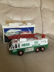 HESS Emergency Truck w Box & Inserts Sounds & Ladder and Spot Light Superb - Picture 1 of 9
