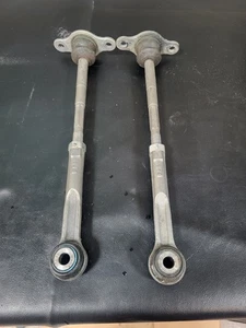 Brazo de barra de amarre de suspensión trasera Ferrari 488 - Imagen 1 de 12