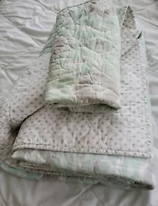 Juego de edredones de flores con lunares Pottery Barn para niños 1 farsa gris reversible azul - Imagen 1 de 6