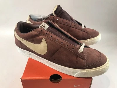 Talla 10.5-Nike Blazer Gamuza Equipo Bajo Marrón/Blanco Red-Vintage-NUEVO EN CAJA-2003 Foto 1 de 4
