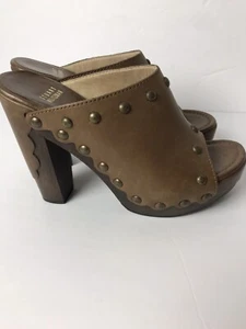 Stuart Weitzman braune Leder Jakobsmuschel Clogs offene Zehenpartie Holzabsatz Mammutbaum Pantoletten  - Bild 1 von 12