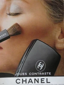 PRESSEWERBUNG 1979 CHANEL IHRE WANGEN GEKLEIDET VON CHANEL WANGEN KONTRAST - Bild 1 von 1
