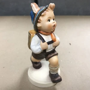 VINTAGE Goebel Hummel Figure “SCHOOL BOY” 822/0 TMK-6 1990 - Picture 1 of 8