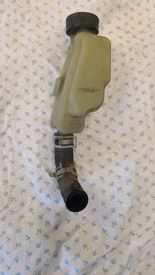 Mazda 3 dirección asistida superior resivour Foto 1 de 4