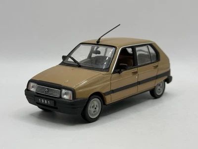 Citroen Visa 2 Super E 1981 1/43 Universal Hobbies - Photo 1/2