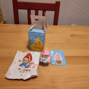 Pucky Egg Beanie Hard Boiled Autentico Popmart - Foto 1 di 6
