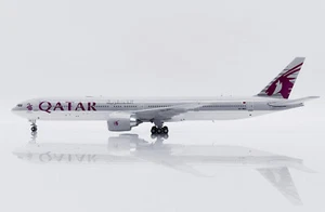 Jcwings Qatar Airways Boeing 777-300ER A7-BEE 1/400 XX40137 - Foto 1 di 6