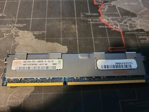 Hynix HMT151R7BFR4C 4GB DDR3 10600R Server Memory 2Rx4 PC3-10600R-9-10-E1  - Picture 1 of 2