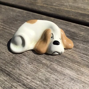 Vintage WR Midwinter Burslem England Comical Small Sleeping Dog Ceramic Figure - Picture 1 of 7