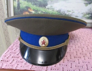 DIVISA MILITARE SOVIETICA BERRETTO QUOTIDIANO di UFFICIALE KGB taglia 58 - Foto 1 di 3