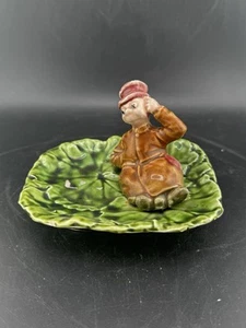 Antico posacenere/piatto portacenere uomo su foglia in ceramica maiolica 1800 - Foto 1 di 16