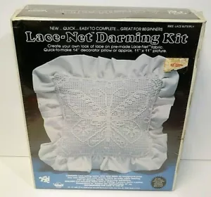 YKI Lace-Net Darning Kit Encaje Mariposa Decorador Almohada o Imagen EE. UU. 1983 DE COLECCIÓN - Imagen 1 de 5