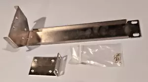 Server Rack Bracket Adapter Kit with Screws - Picture 1 of 4
