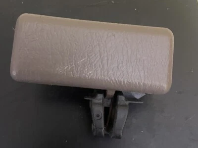 1996-2002 Toyota Tacoma 1993-1998 T100 Glove Box Compartment Latch OEM Brown - Image 1 of 3