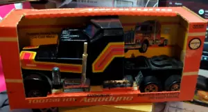 Vintage KENWORTH AERODYNE Black Semi Truck Cab METAL Tootsie Toy Made USA 3550 - Picture 1 of 18