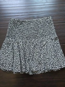 Girls Youth H&M Black and White Flower Ruffle Knee Skirt Size XS - Picture 1 of 2